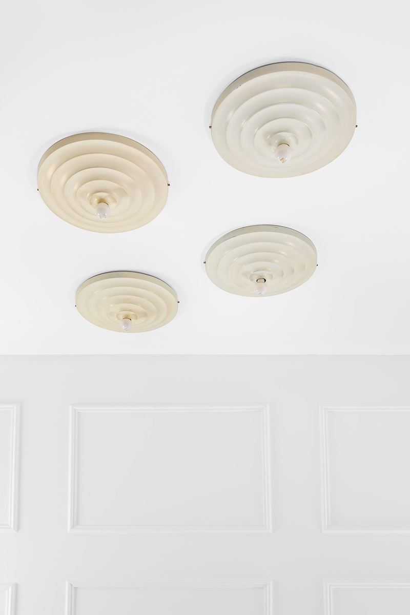 Quattro grandi lampade da parete o da soffitto