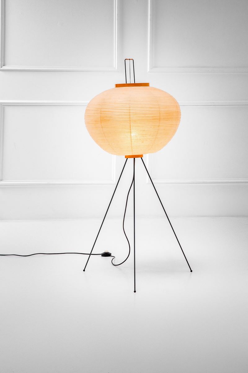 Lampada da terra della Collezione Akari Light Sculptures