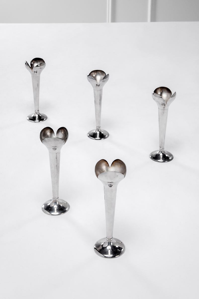 Cinque vasi monofiore