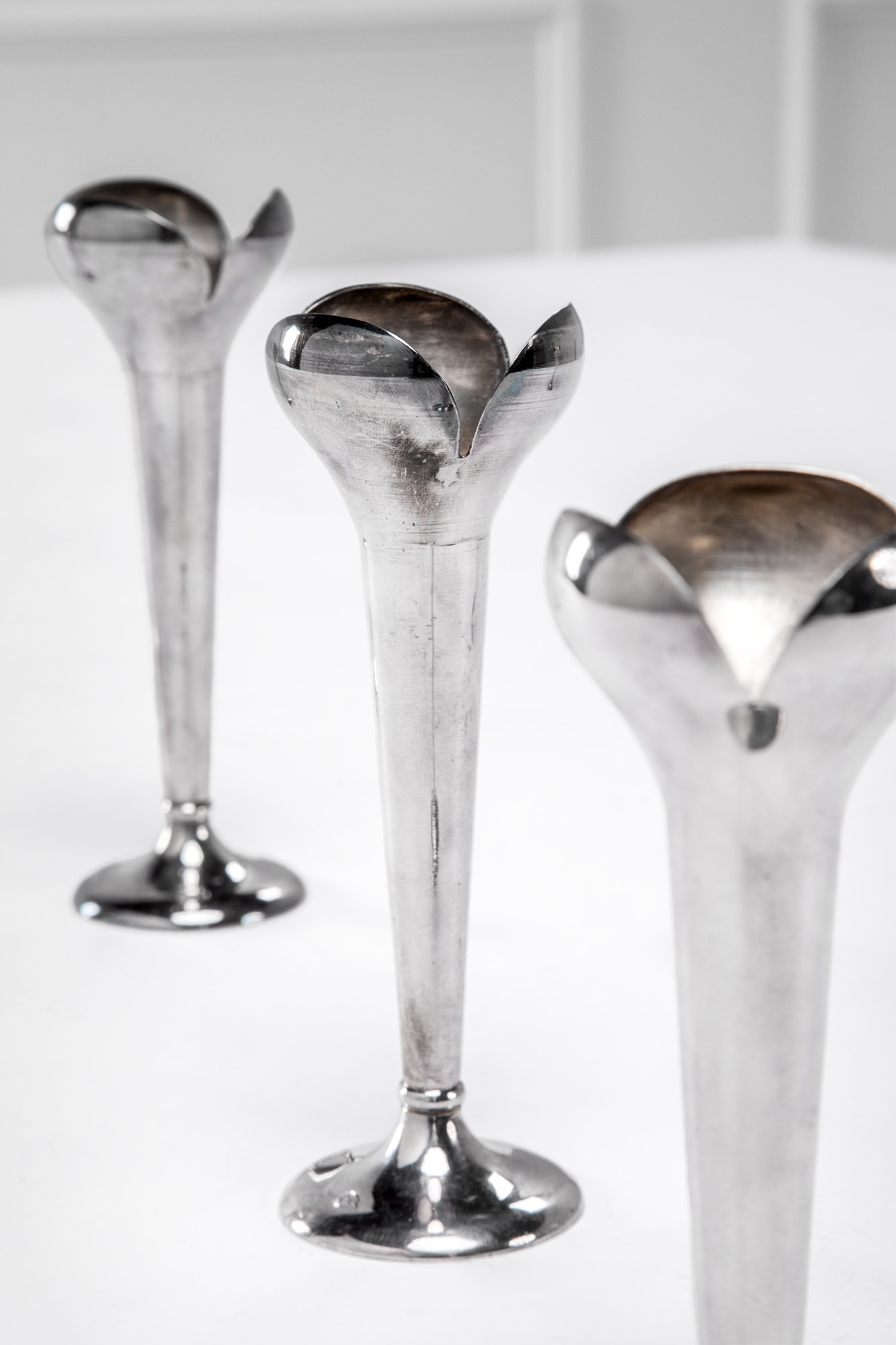 Cinque vasi monofiore