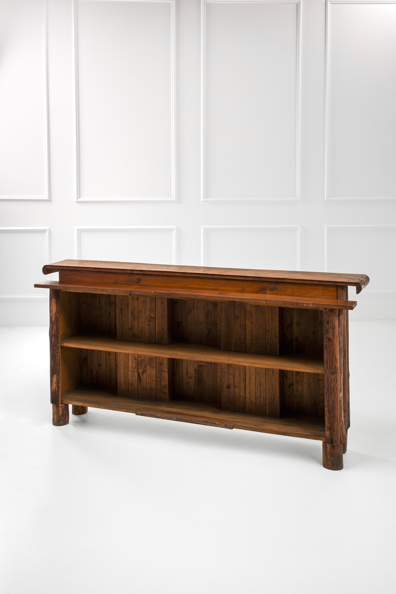 Mobile bar brutalista