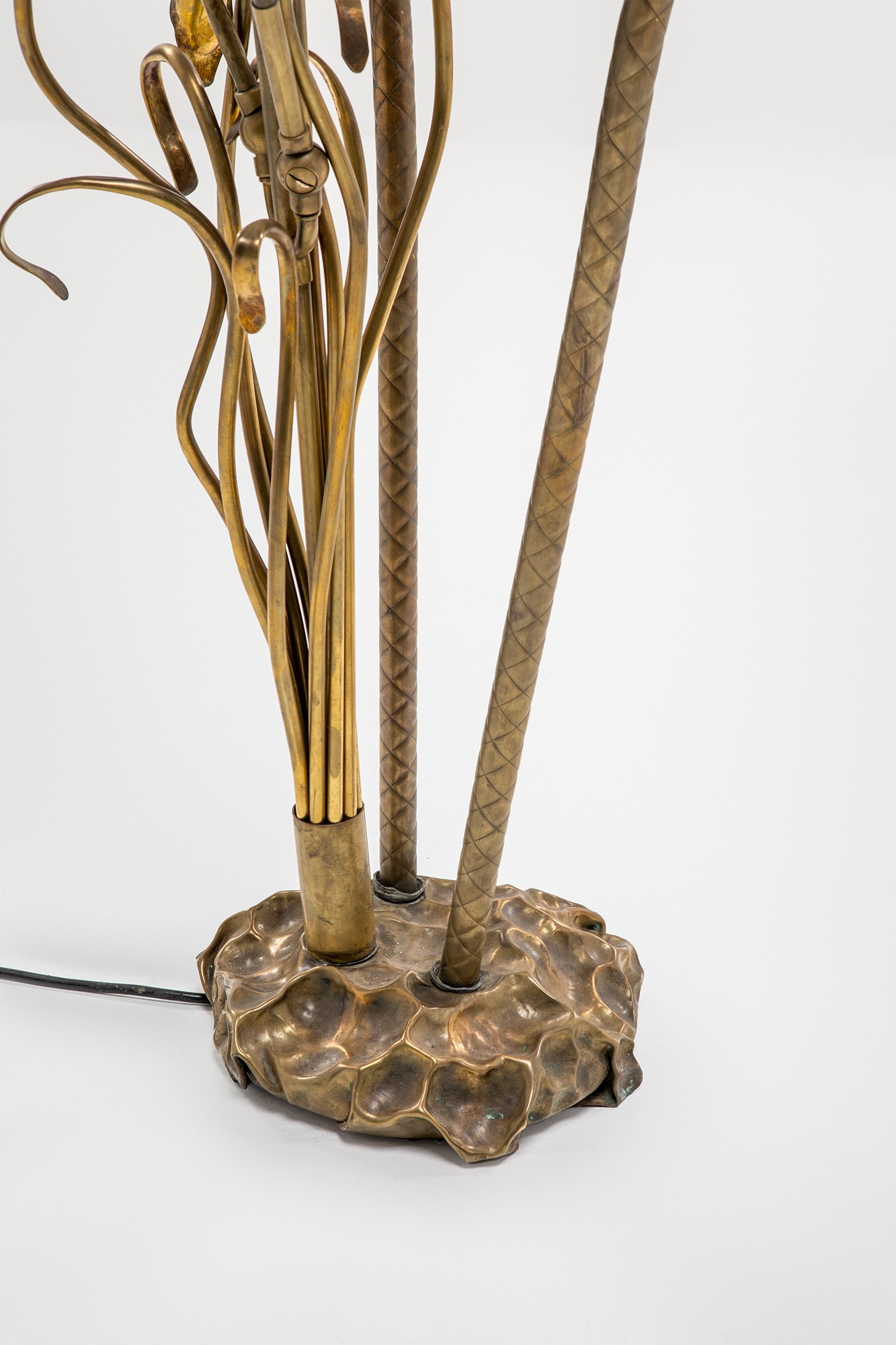 Lampada da terra fitomorfa