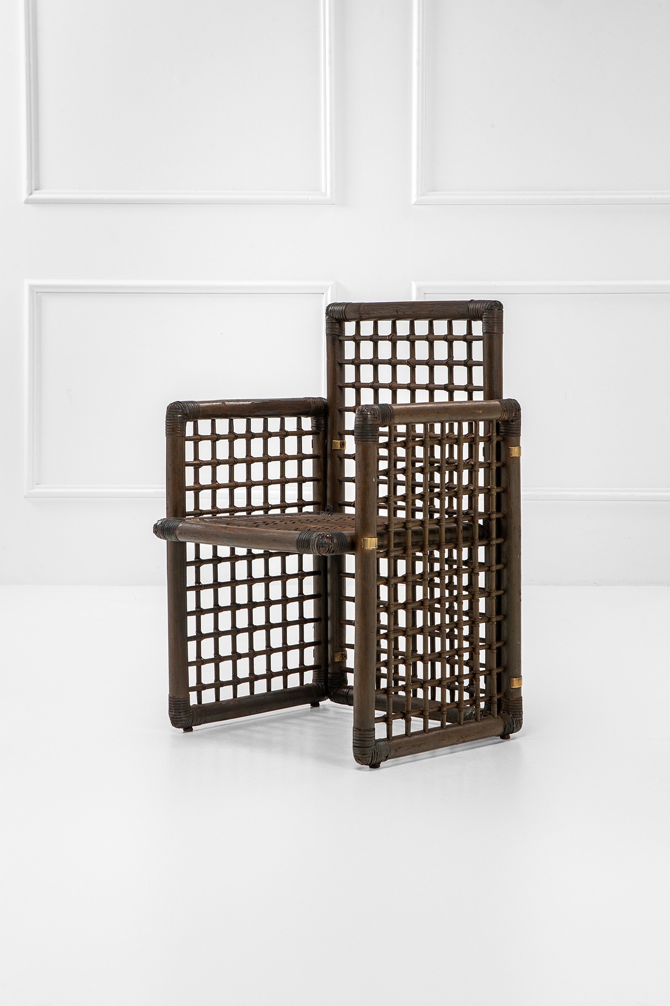 Dieci poltrone della serie Basilan I