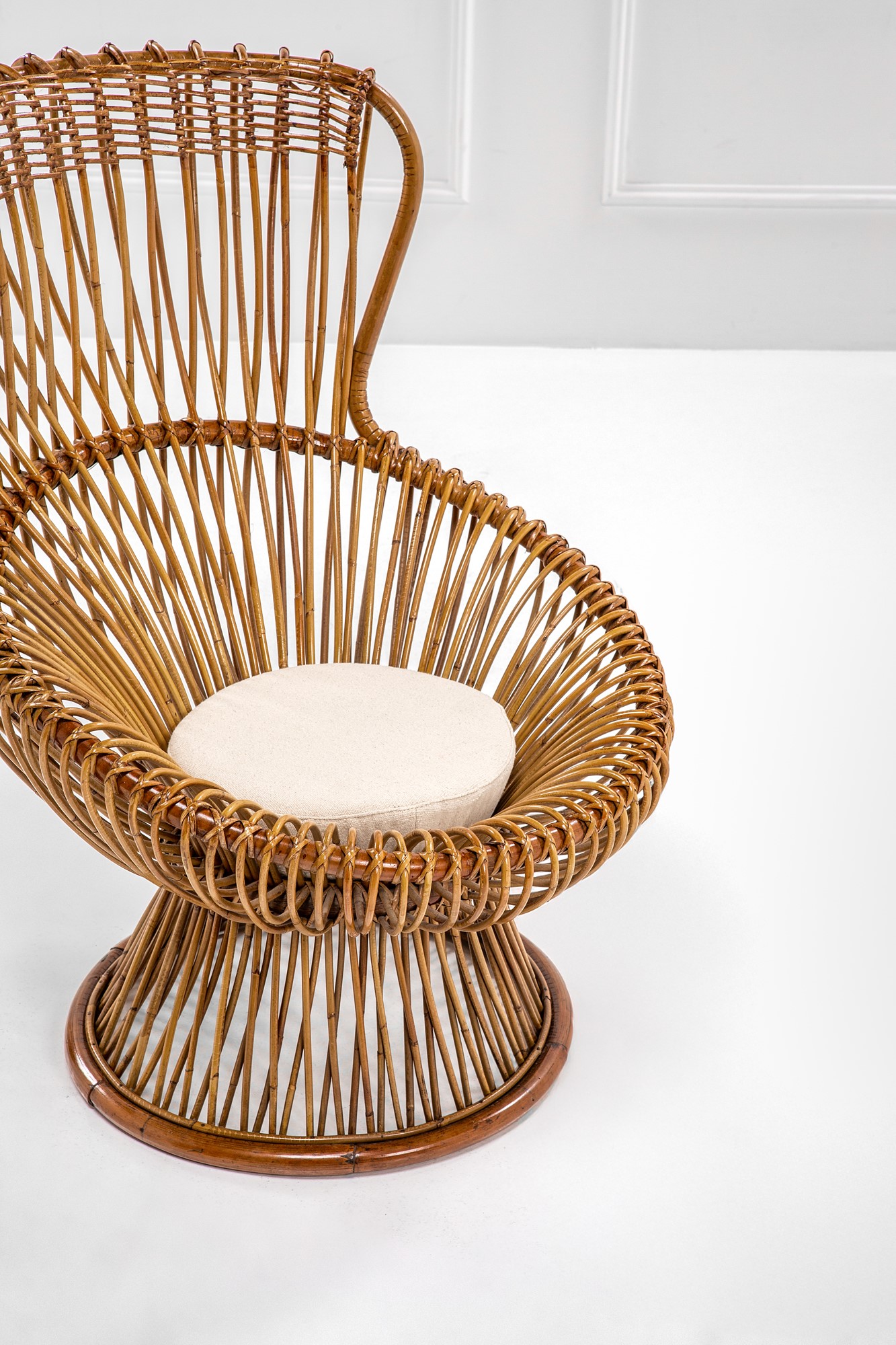 Due poltrone mod. Margherita