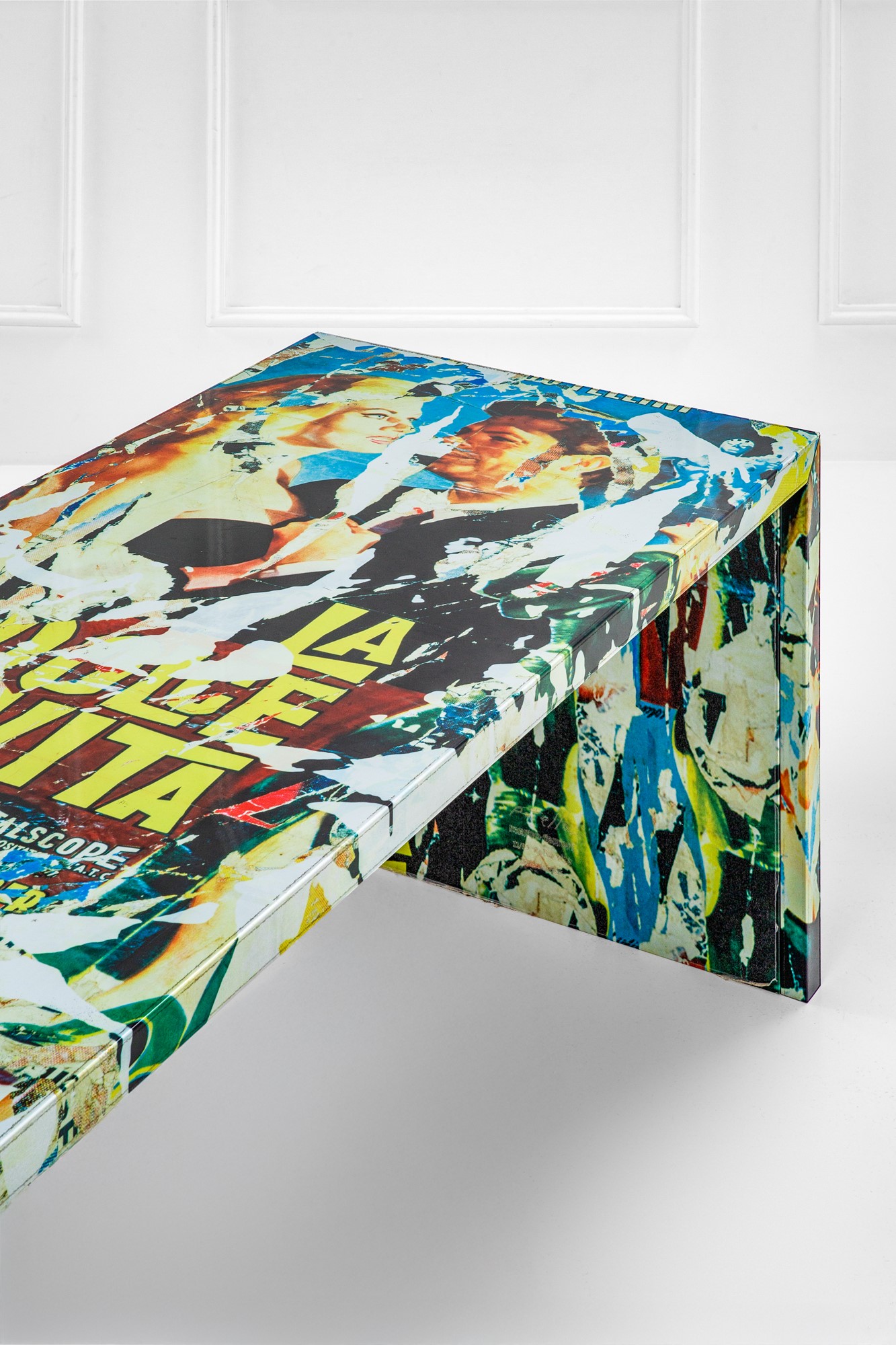Mimmo Rotella, Marco Ferreri - Tavolo Scrivania la Dolce Vita della Collezione Décollage