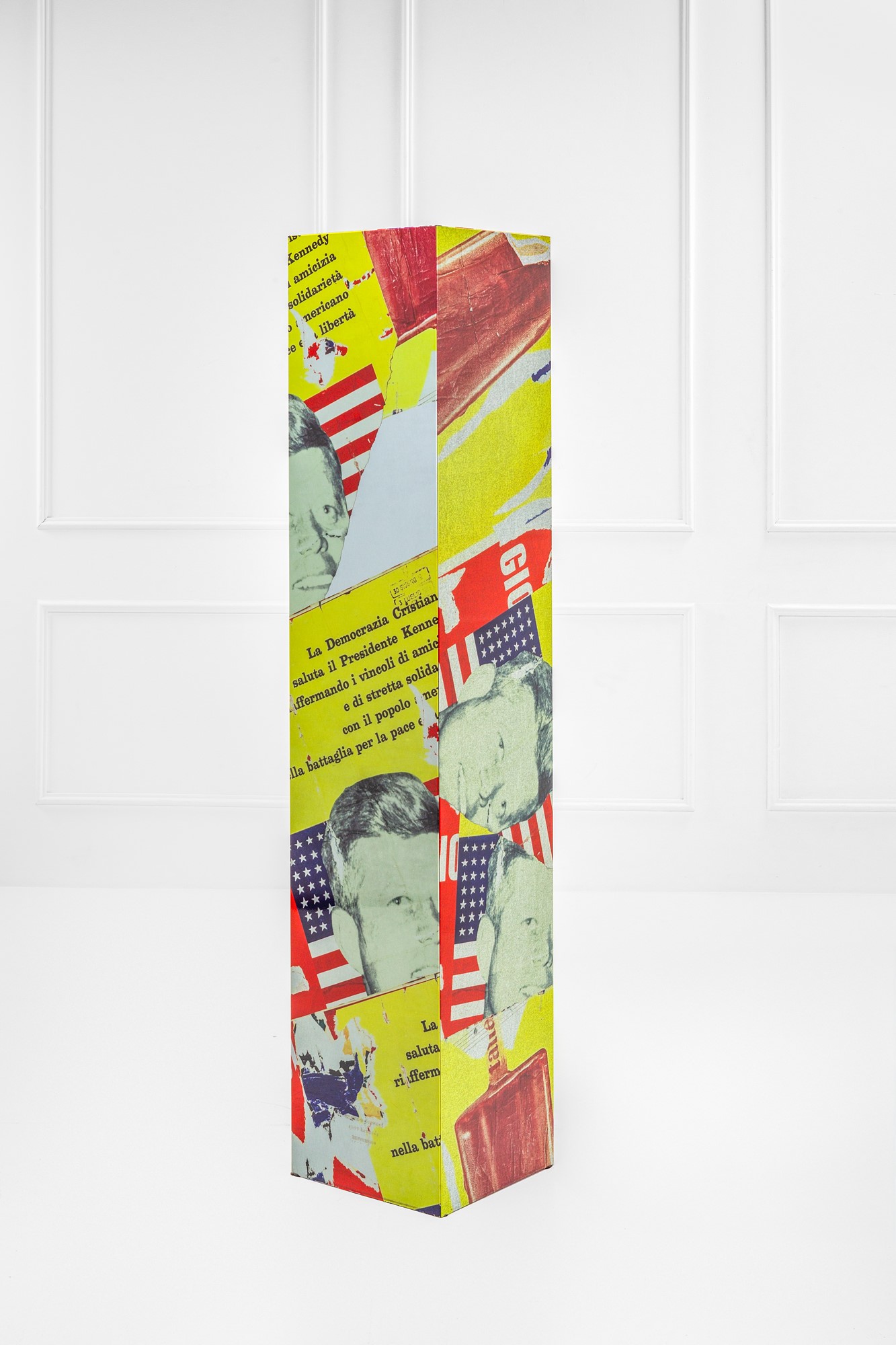 Mimmo Rotella, Marco Ferreri - Libreria Hommage Au Président Kennedy della Collezione Décollage