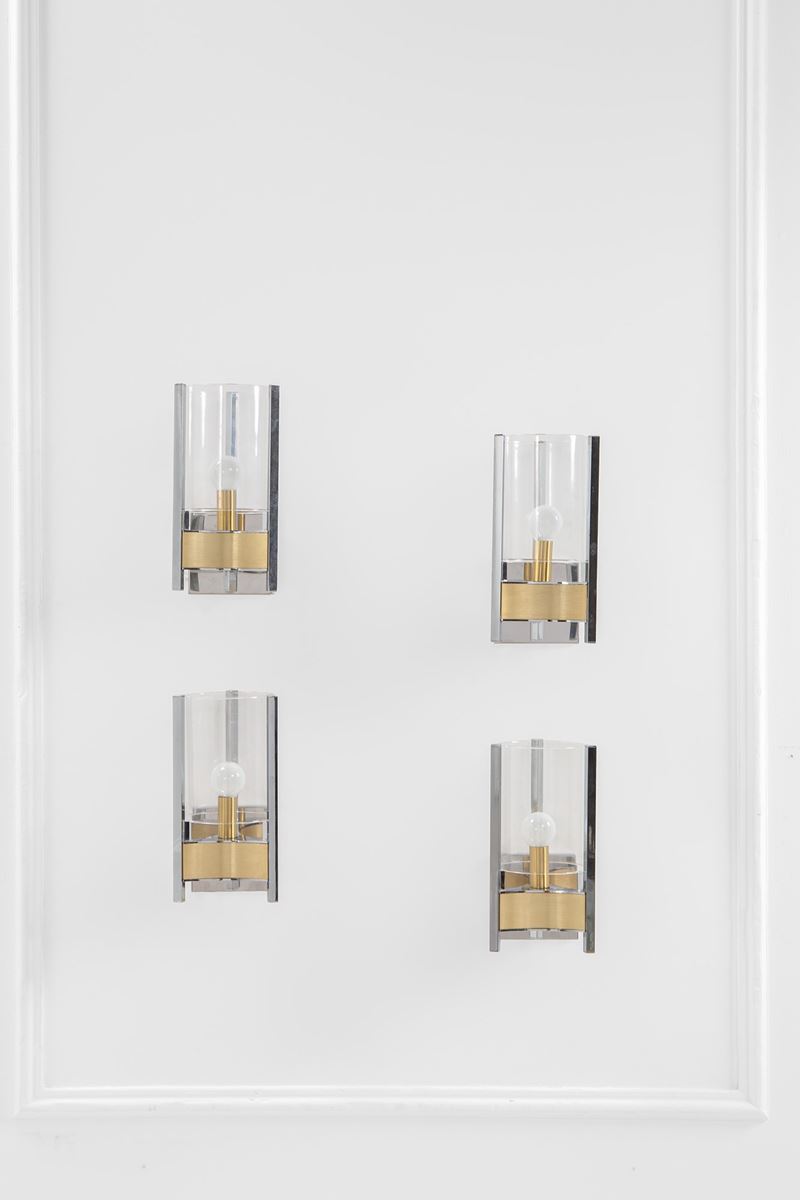 Quattro lampade da parete