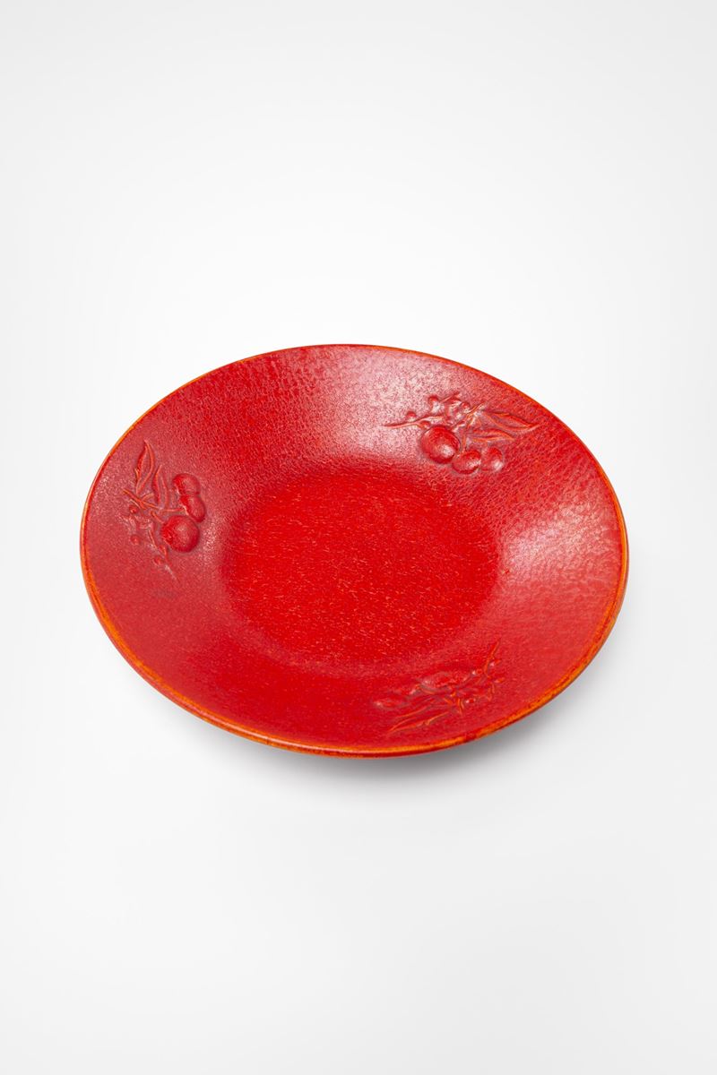 Piatto con decoro floreale