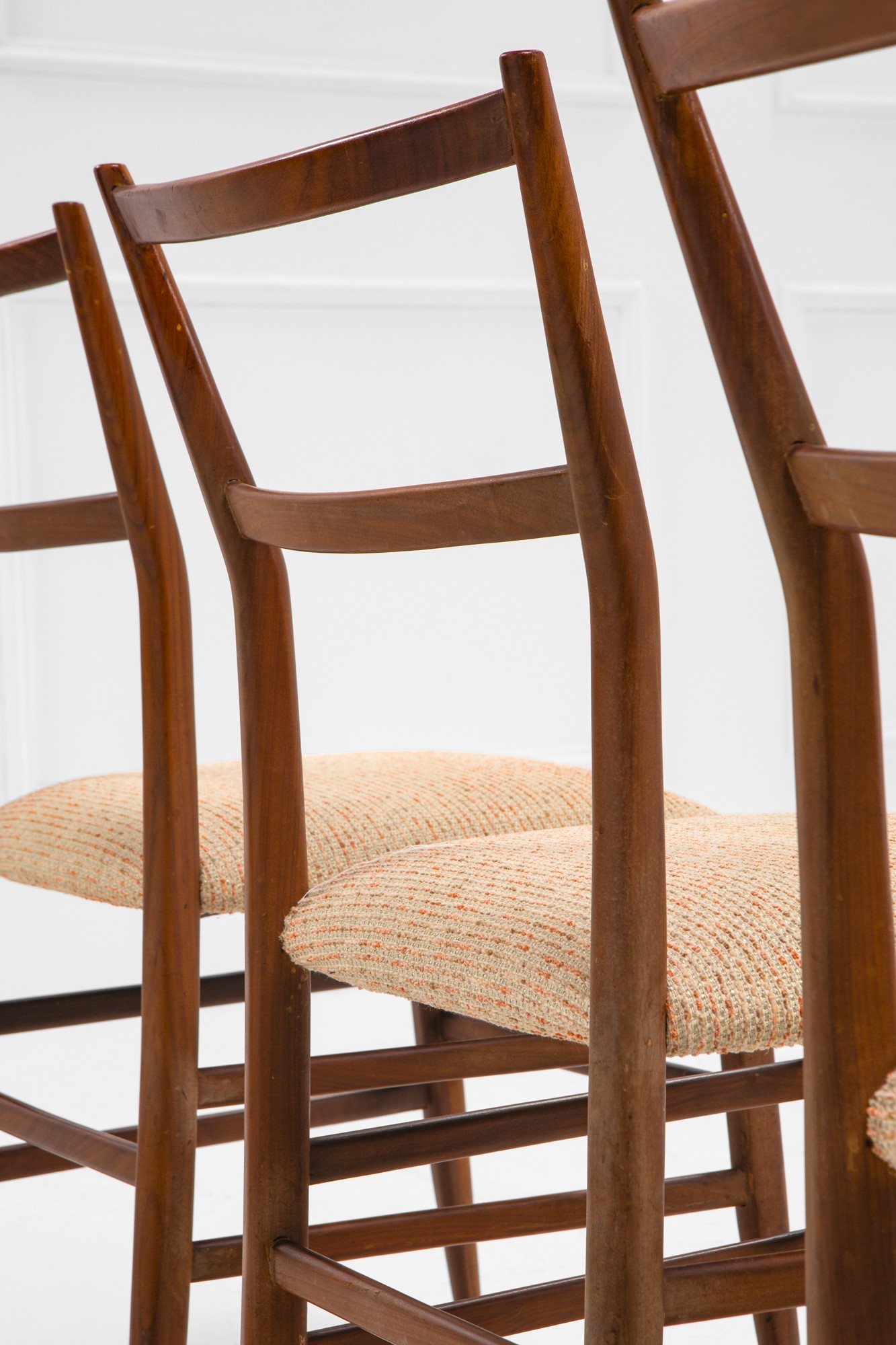 Sei sedie mod. 646 detto Leggera