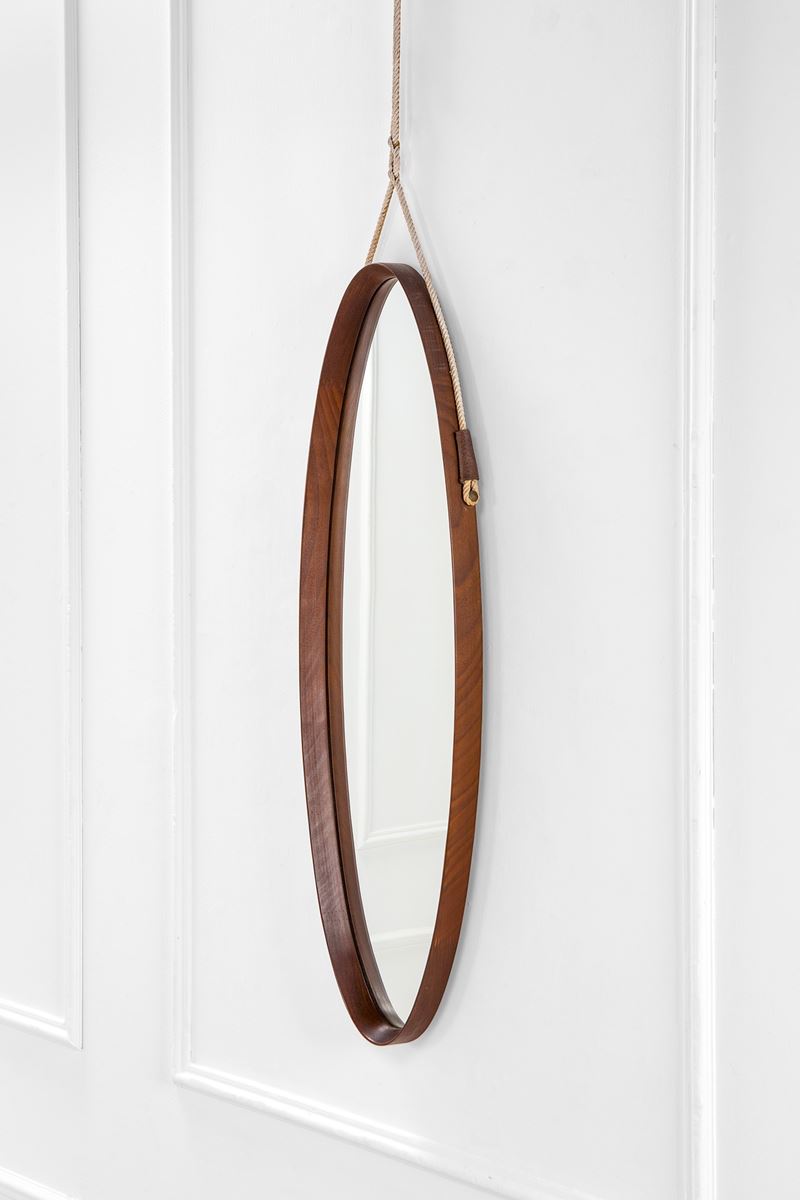 Specchio da parete di forma ovale