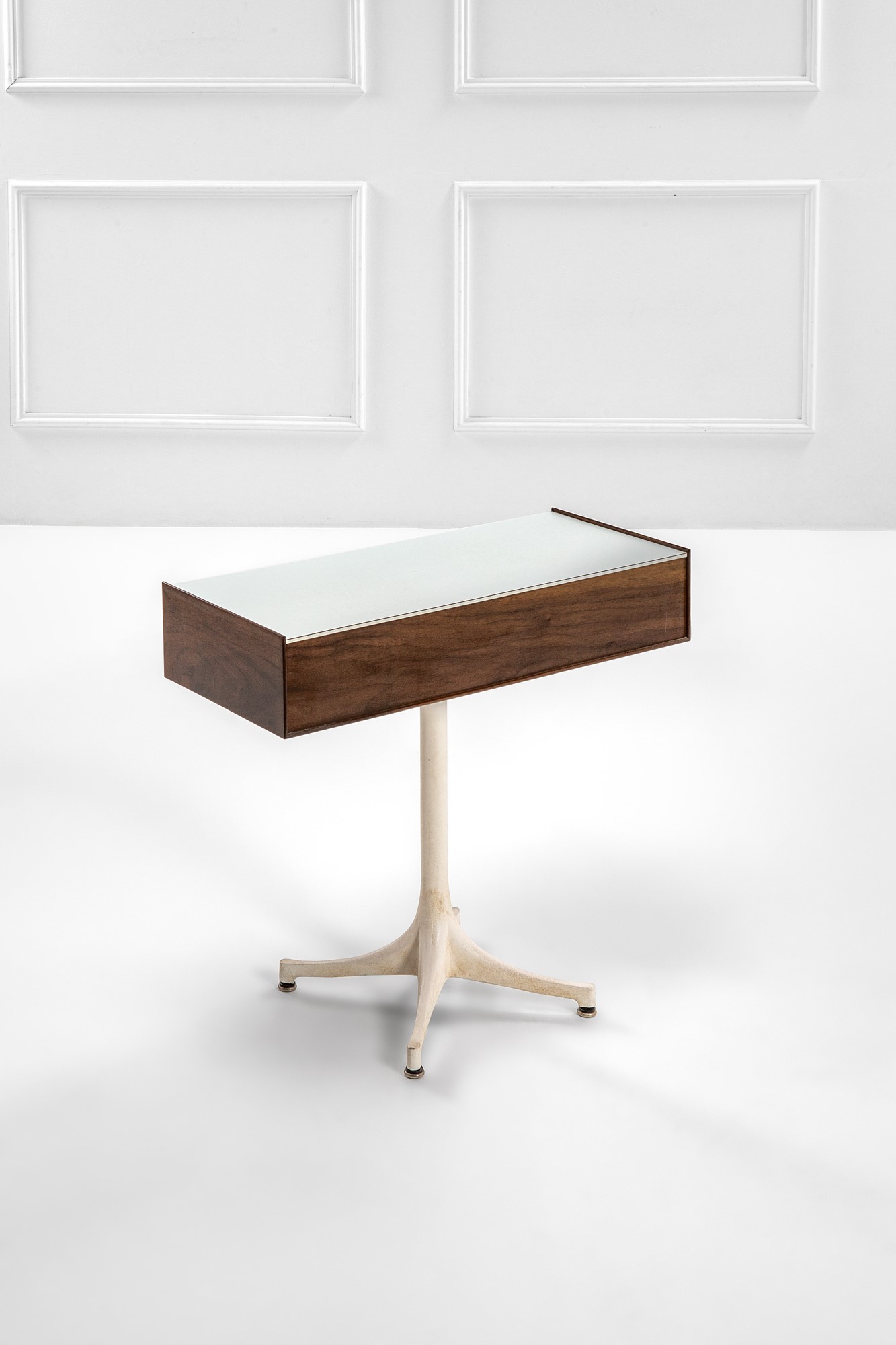 Piccola cassettiera mod. 1512