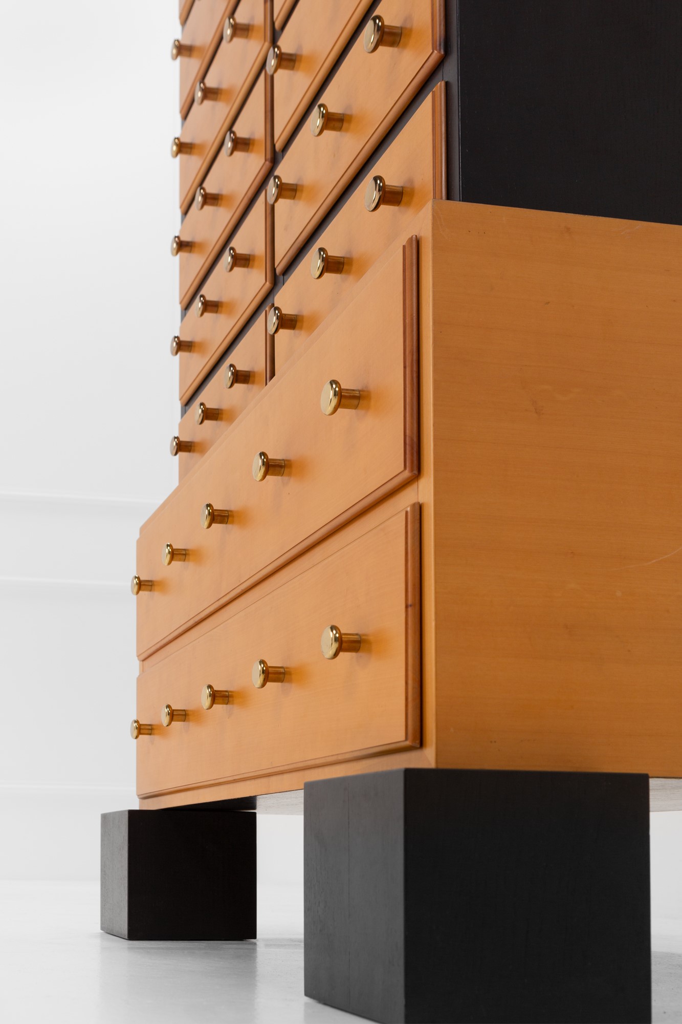 Ettore Sottsass - Mobile con Cassetti Mod. Mombasa