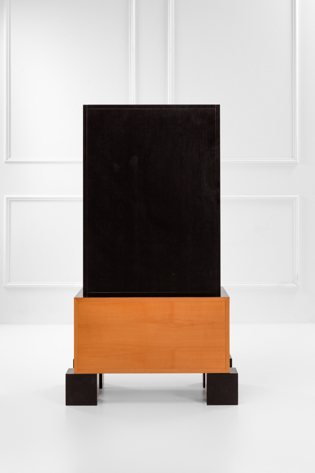 Ettore Sottsass - Mobile con Cassetti Mod. Mombasa