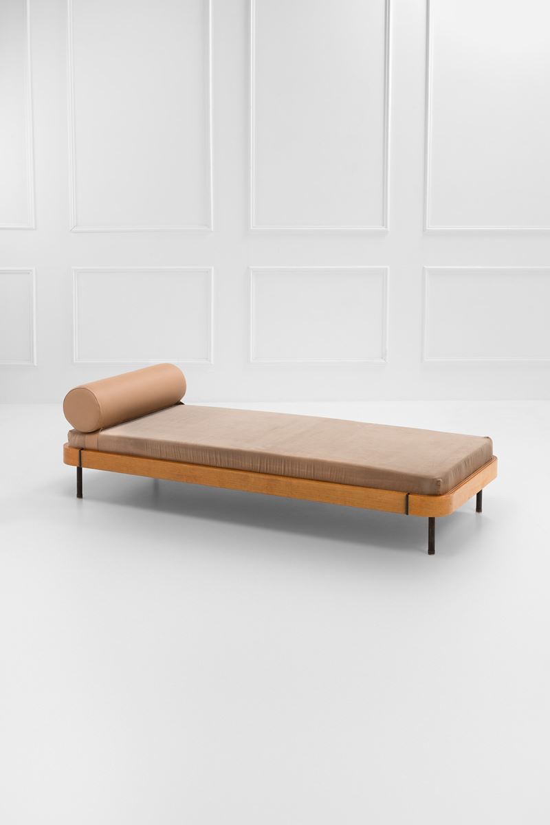 Day bed
