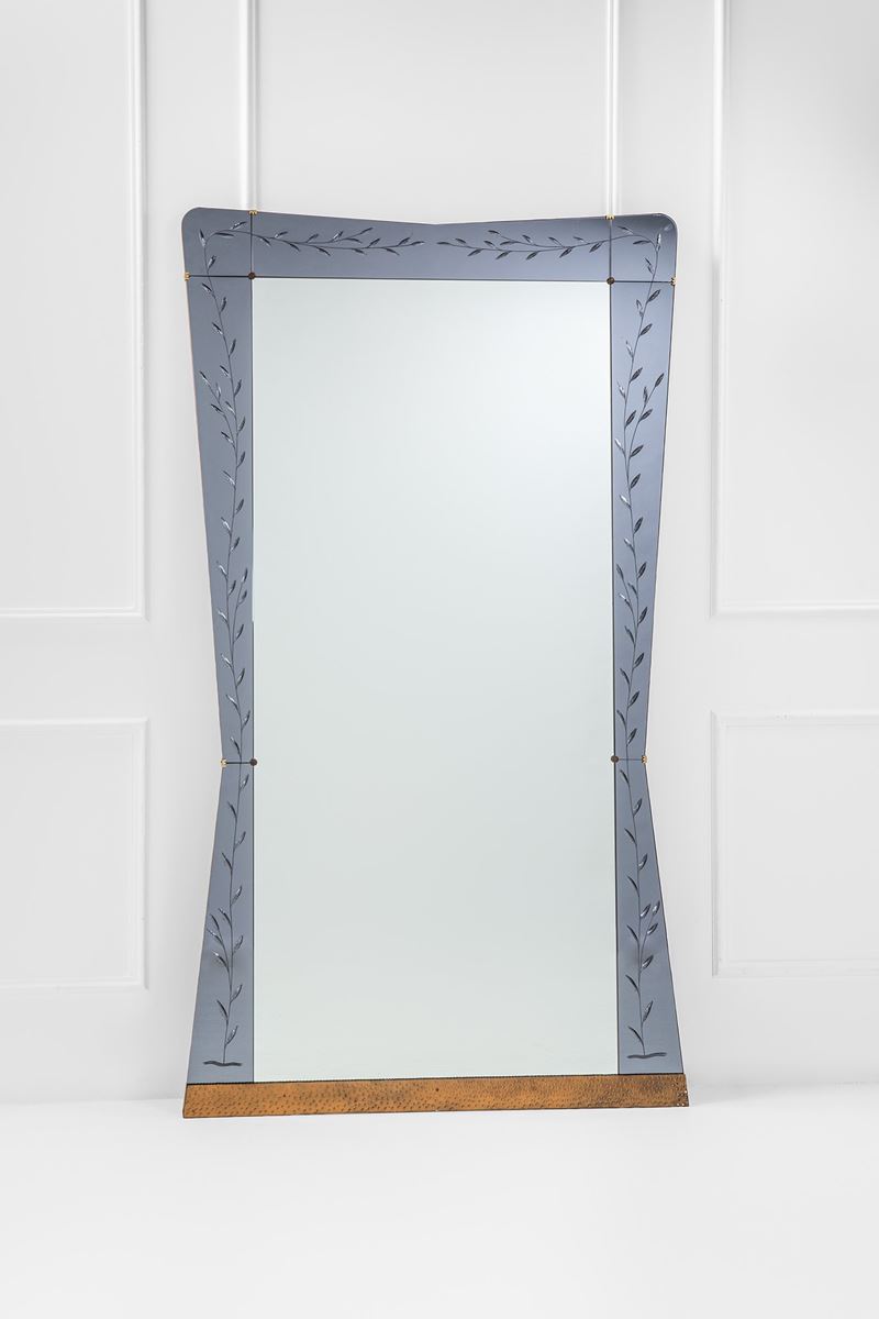 Grande specchiera fondo sala