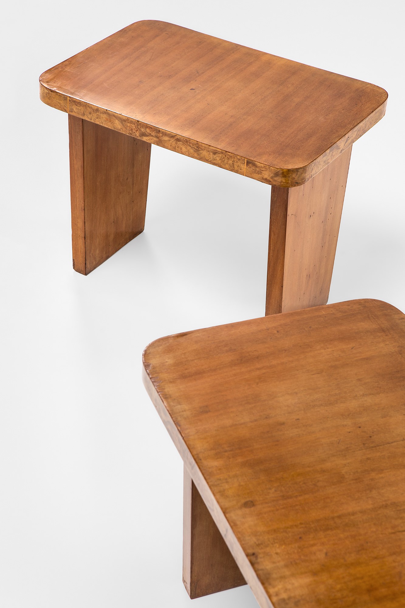 Due sgabelli nello stile deco'