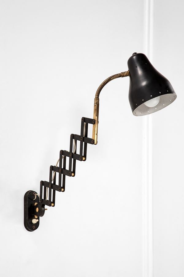 Lampada da parete a pantografo