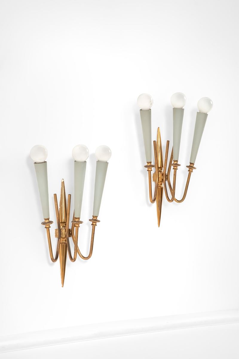 Due lampade da parete a tre luci