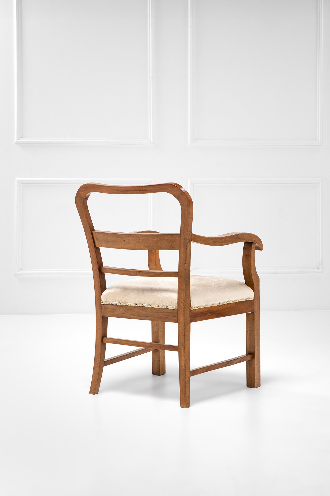 Quattro sedie e due poltroncine deco'