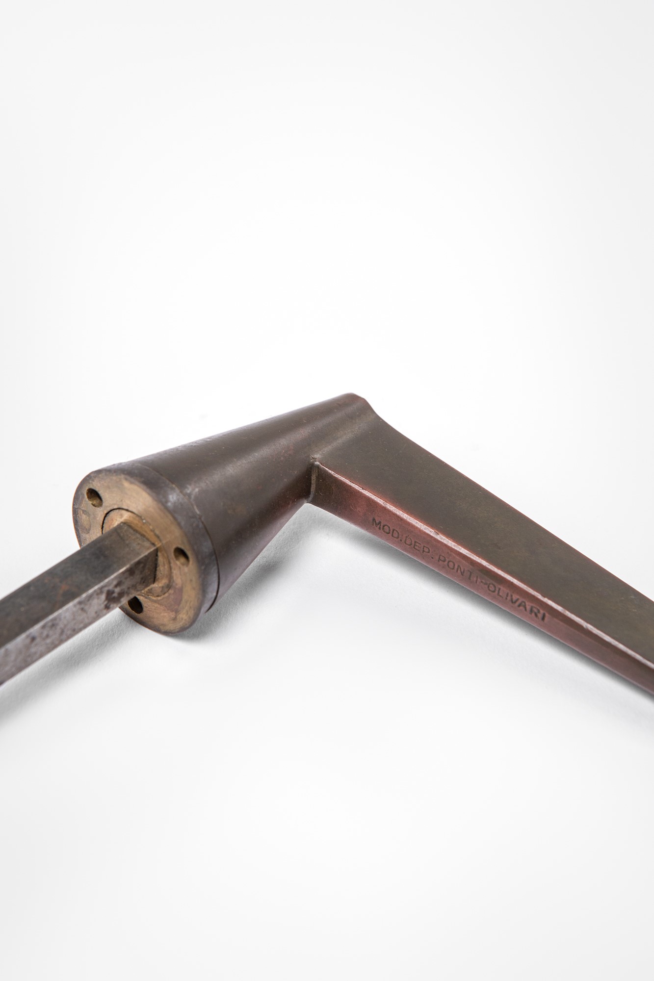 Due coppie di maniglie mod. Cono