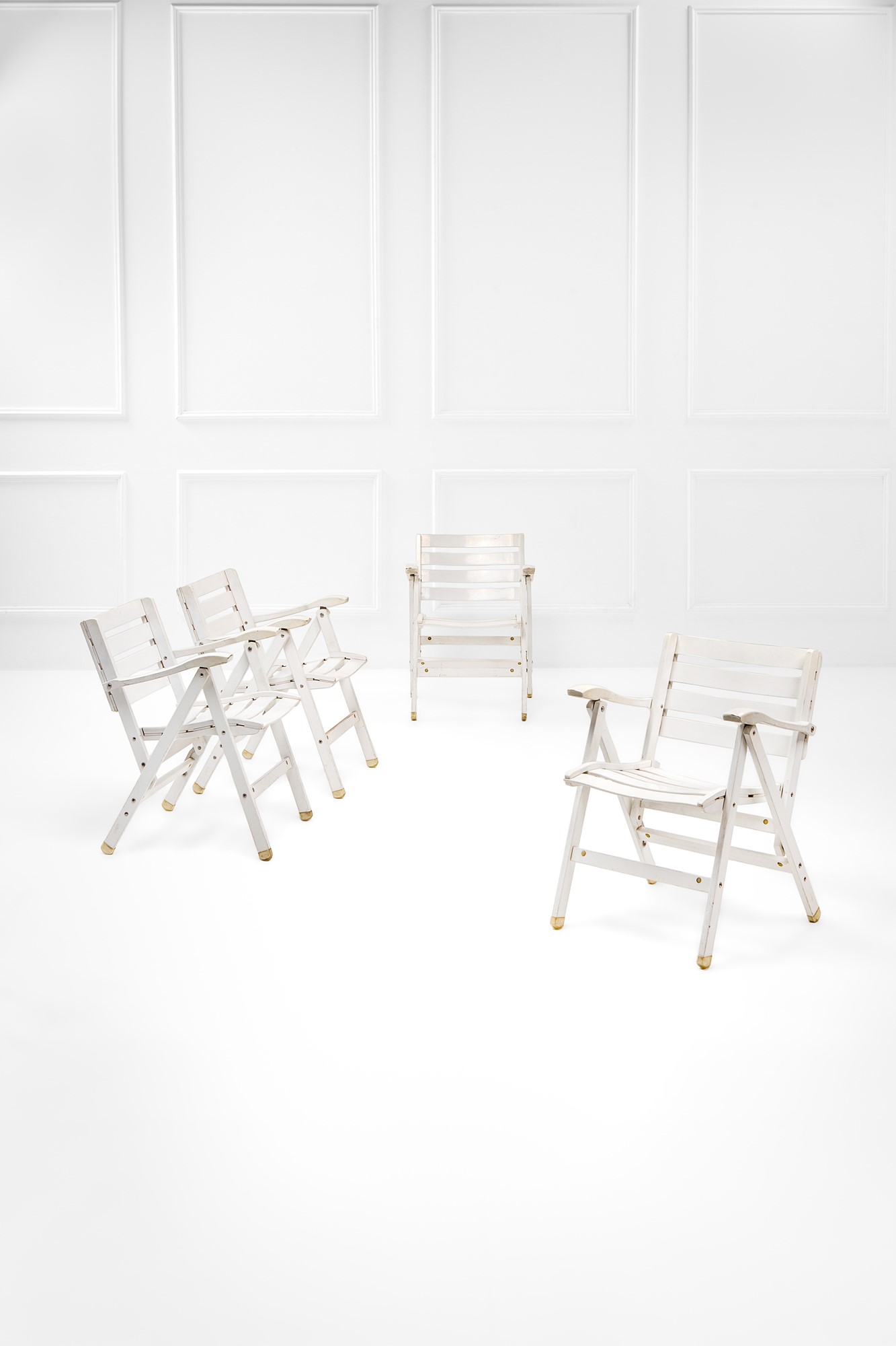 Fratelli Reguitti - Quattro Poltroncine e un Tavolo Mod. Garden