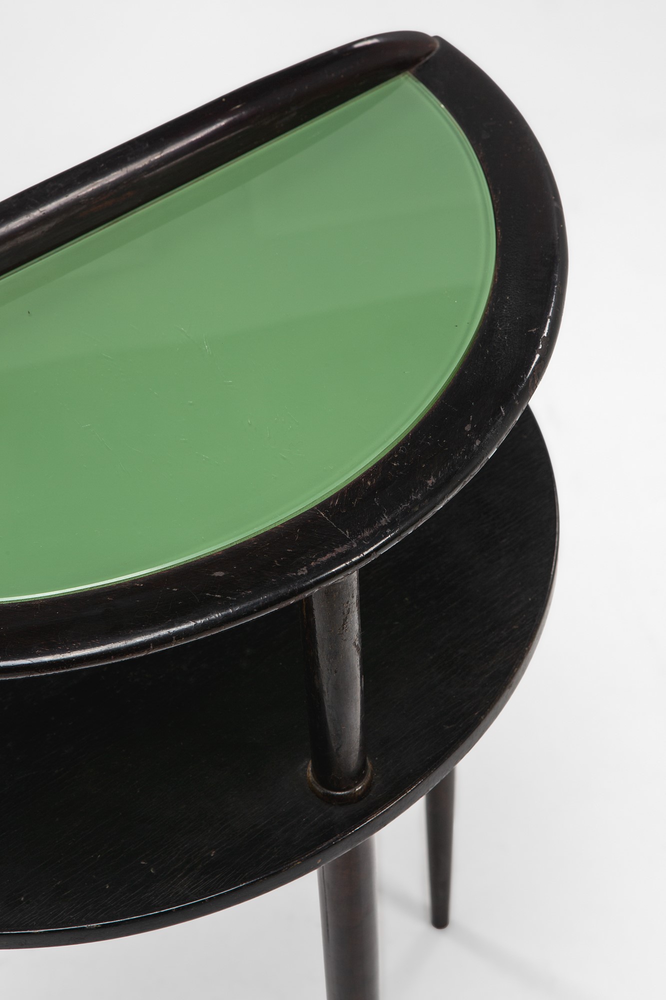 Piccola console con ripiano