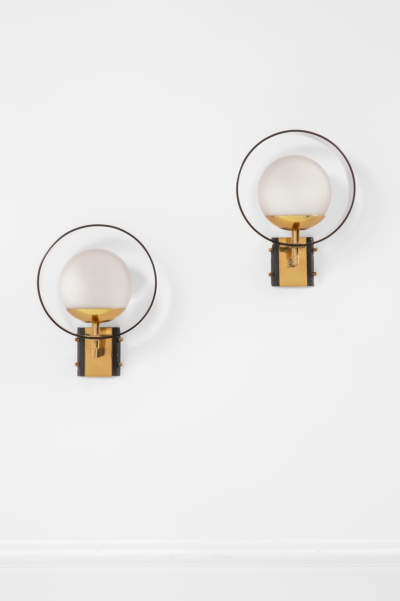 Due lampade da parete mod. Labrador