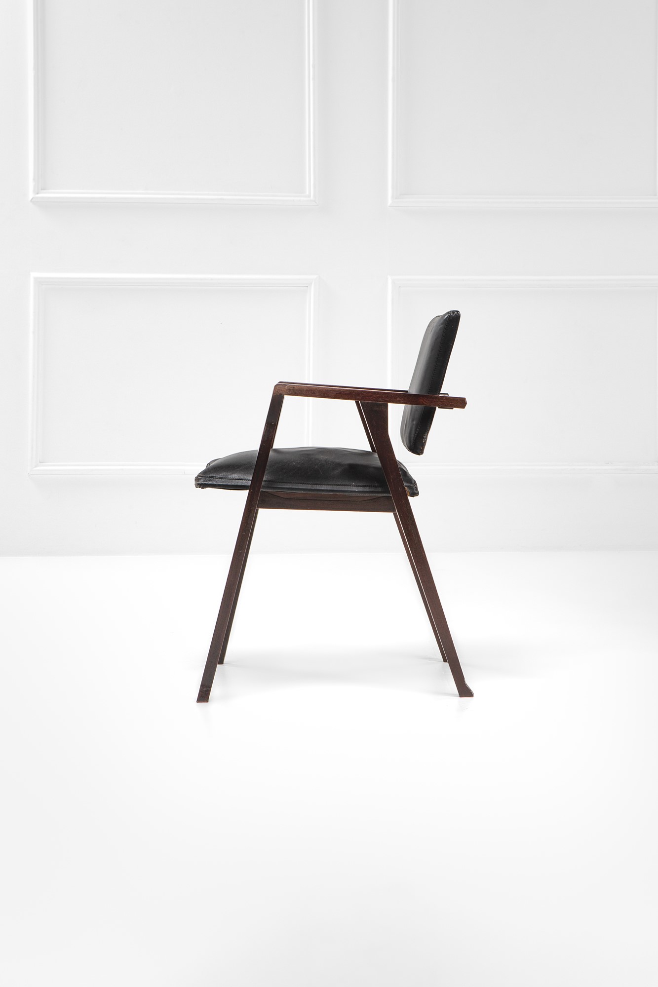 Seduta con braccioli mod. PT 1 Luisa