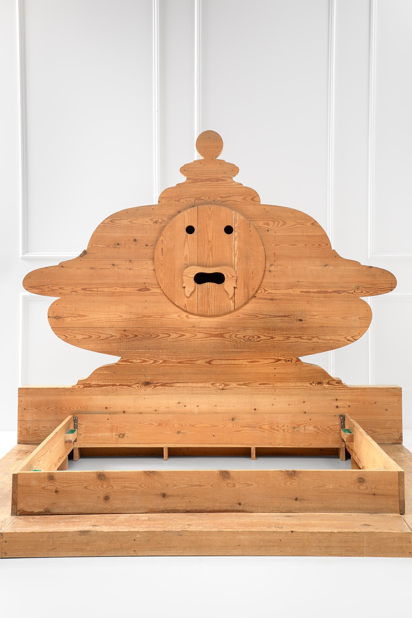 Mario Ceroli - Letto la Bocca della Verità