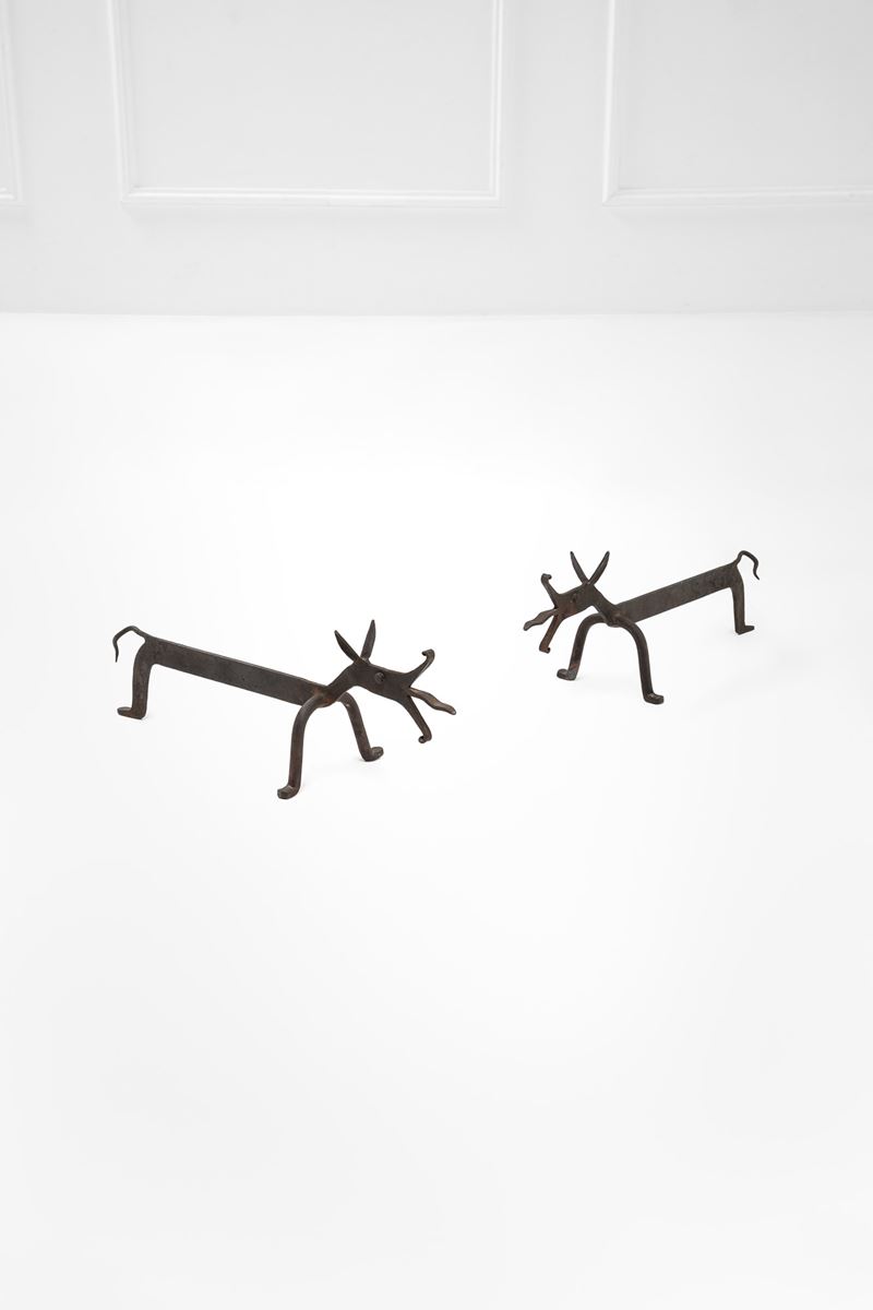 Coppia di alari zoomorfi