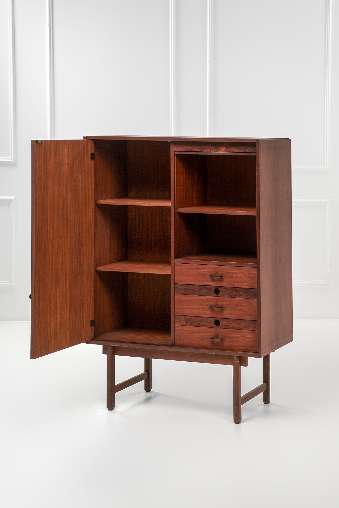 Piccolo Cabinet