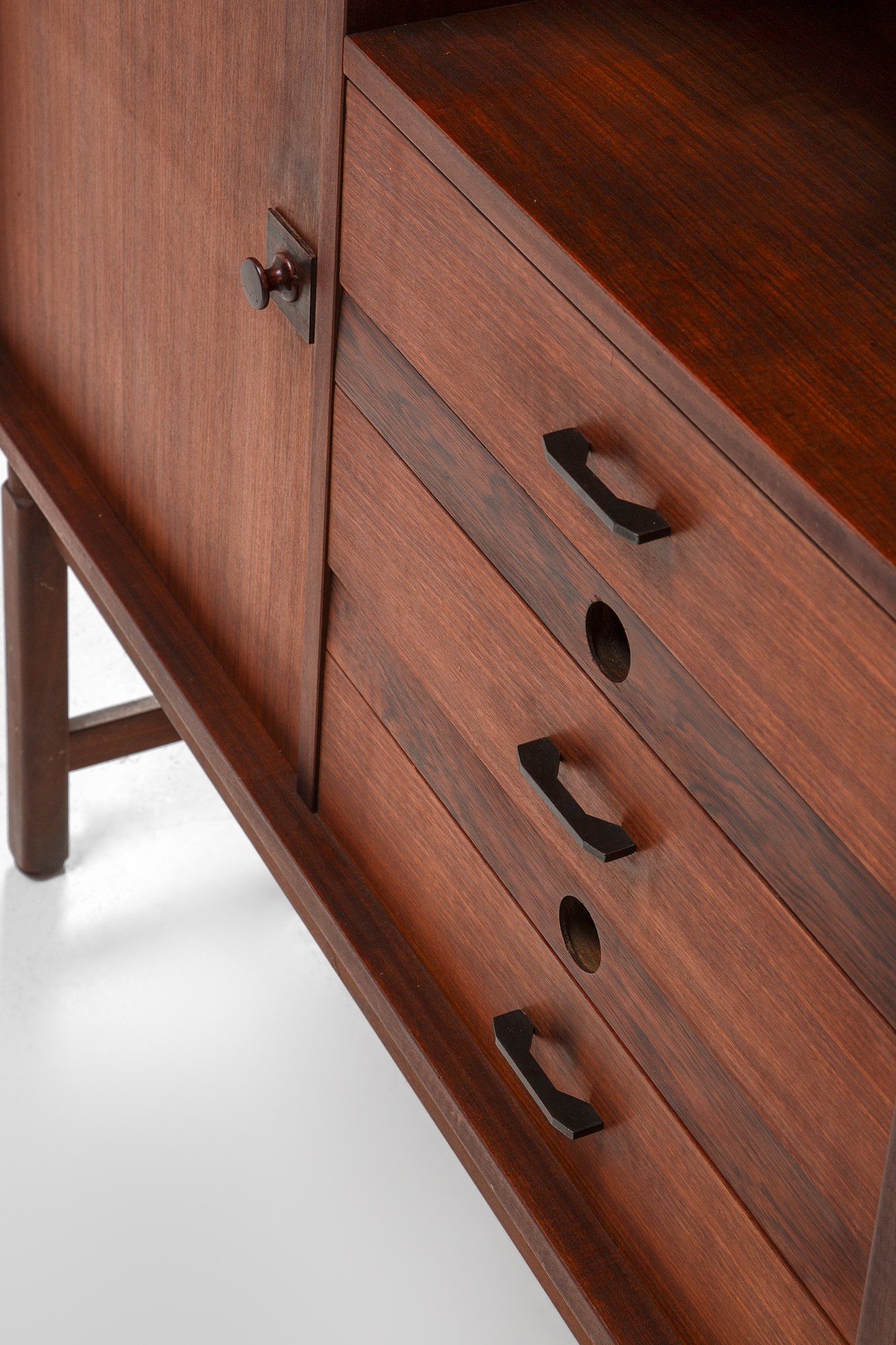 Piccolo Cabinet
