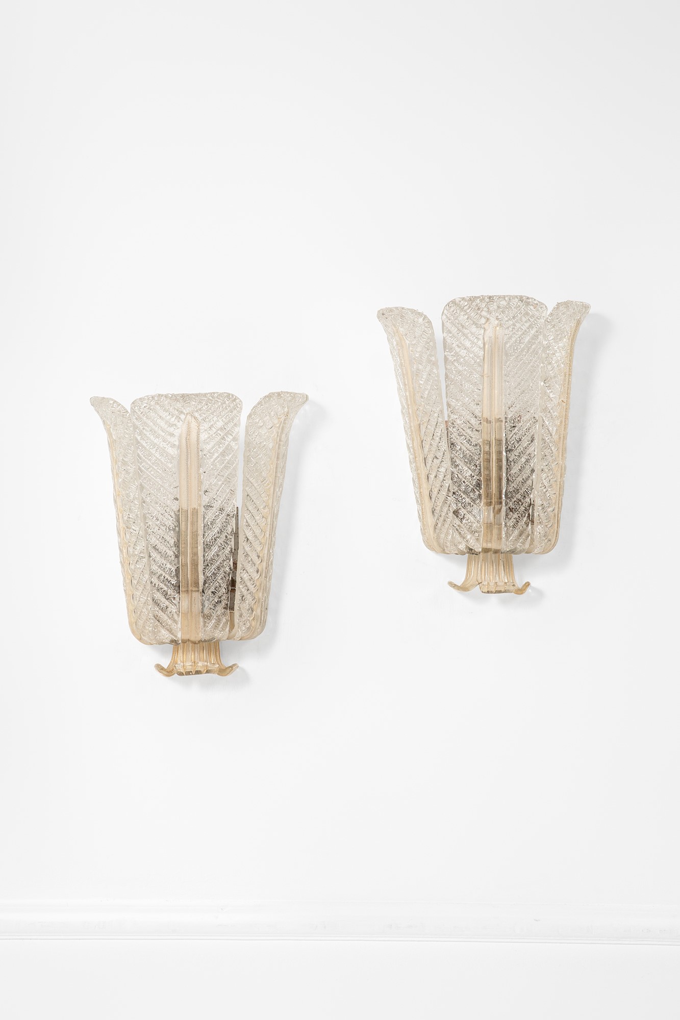 Due lampade da parete