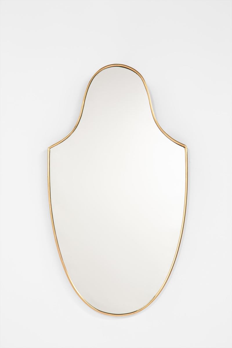 Specchio da parete a scudo