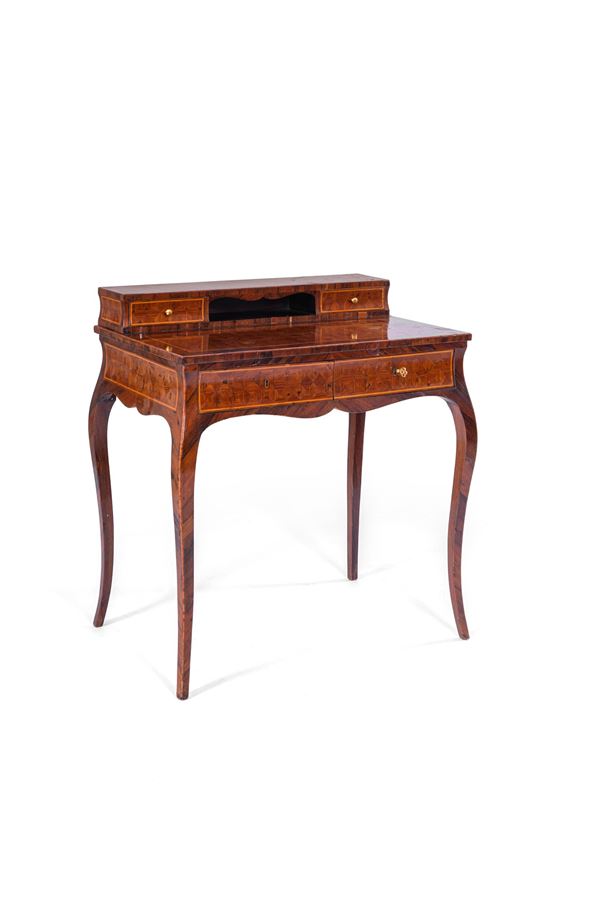 Bouneur du jour in stile Luigi XV