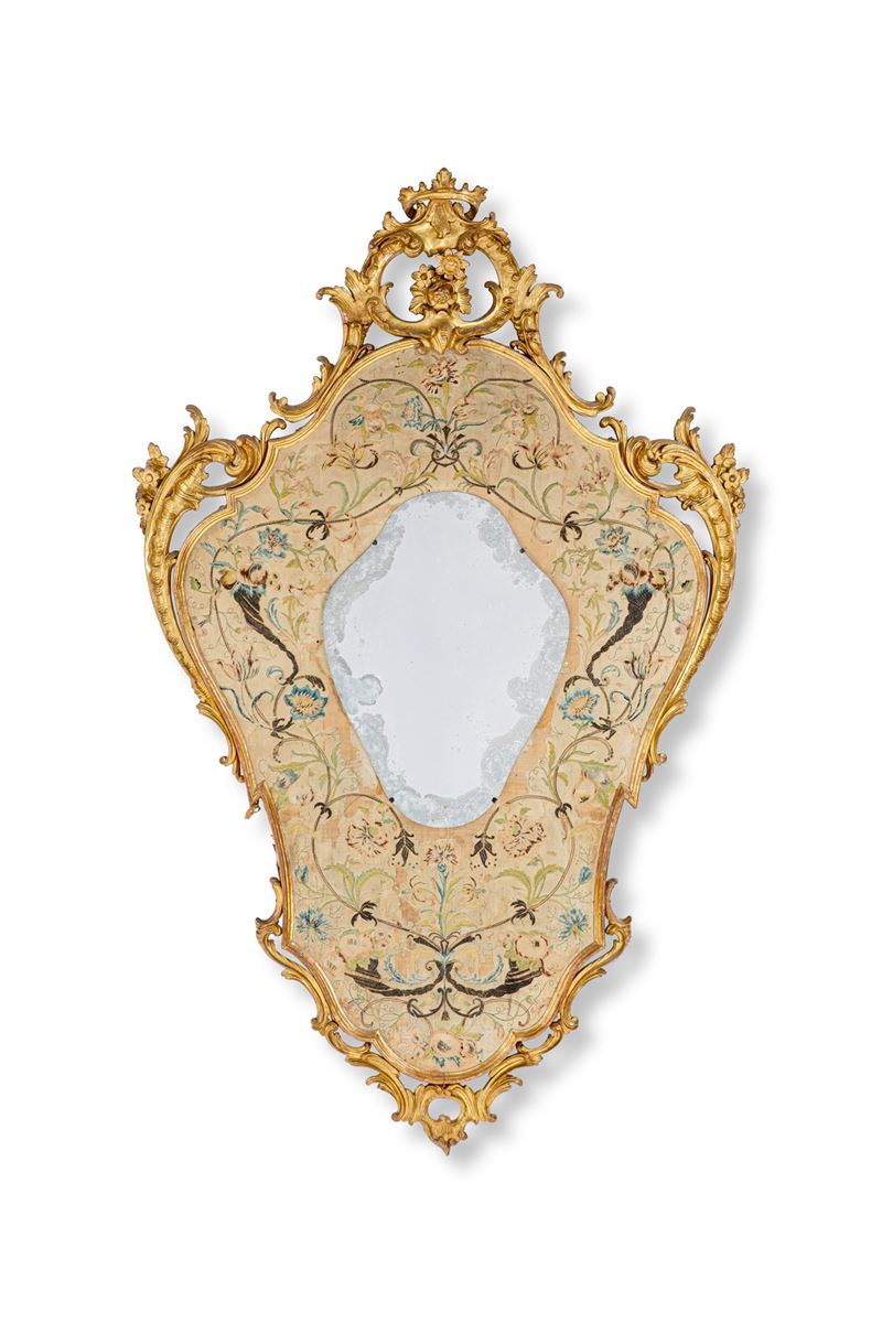 Grande fregio con specchio in stile