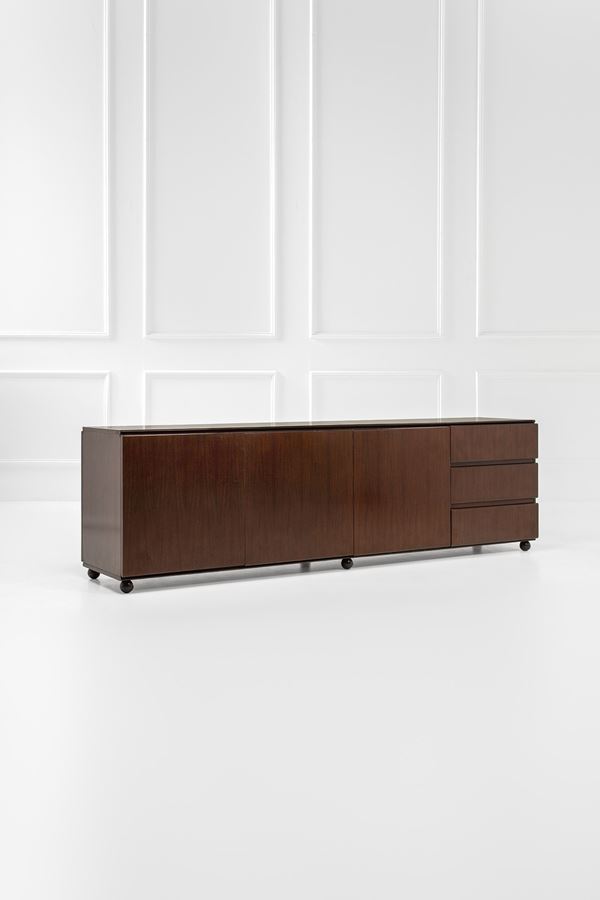 Sideboard a tre ante e cassettiera