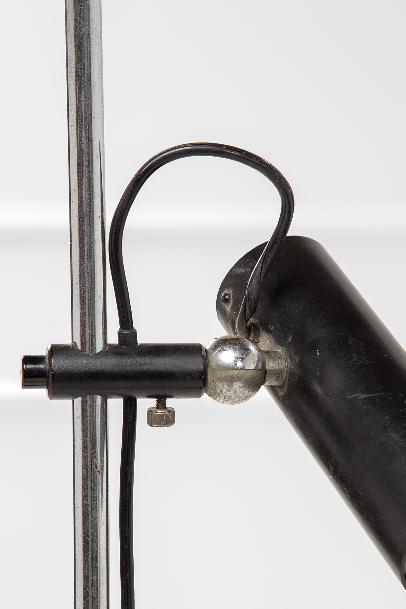 Due lampade da terra mod. 1055/SP