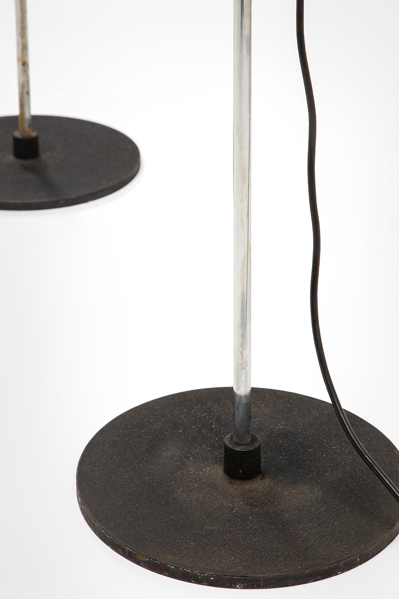 Due lampade da terra mod. 1055/SP