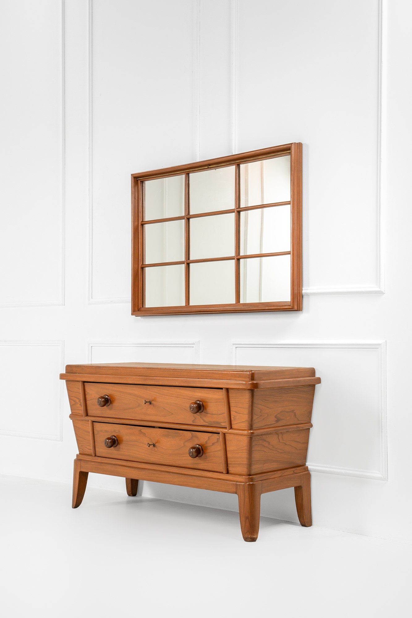 Cassettiera con specchiera