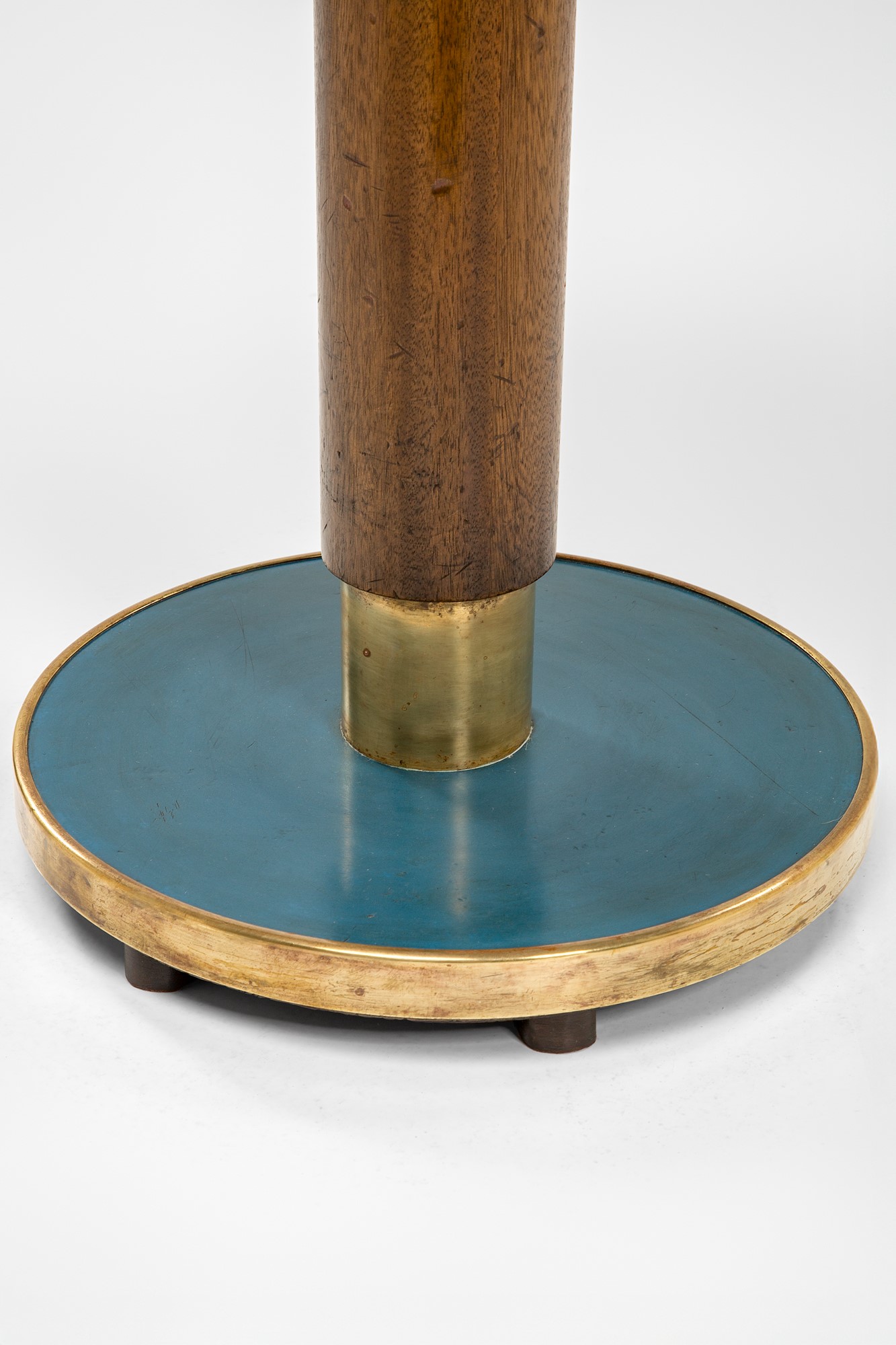 Tavolino realizzato per la motonave Conte Biancamano