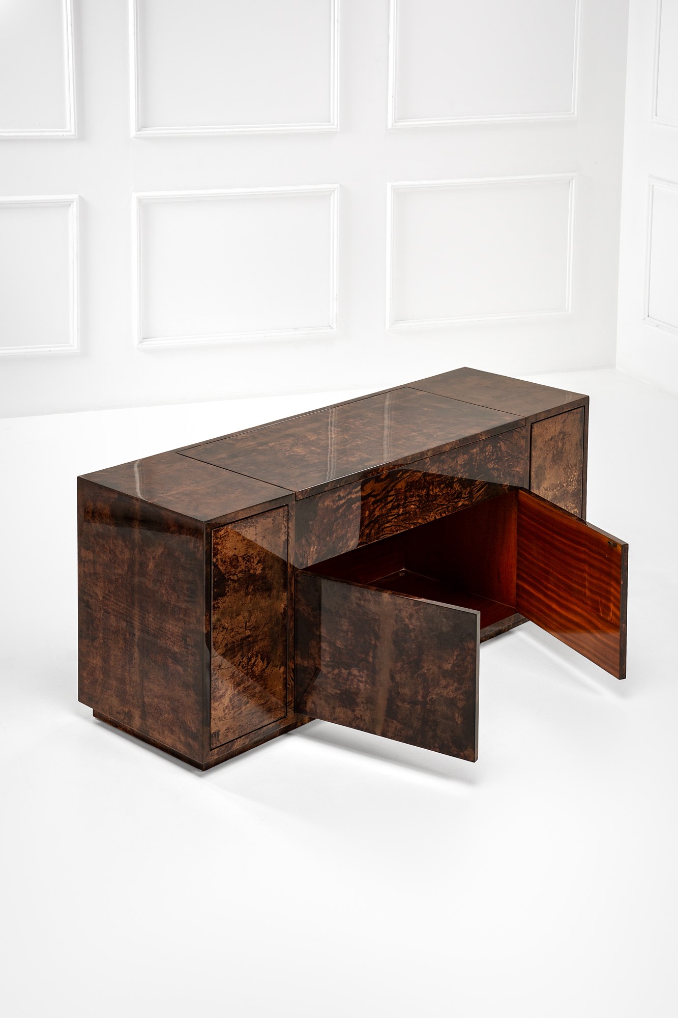 Aldo Tura - Credenza