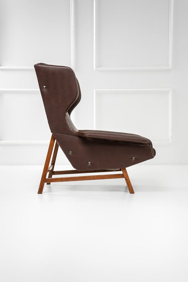 Gianfranco Frattini - Poltrona mod. 877