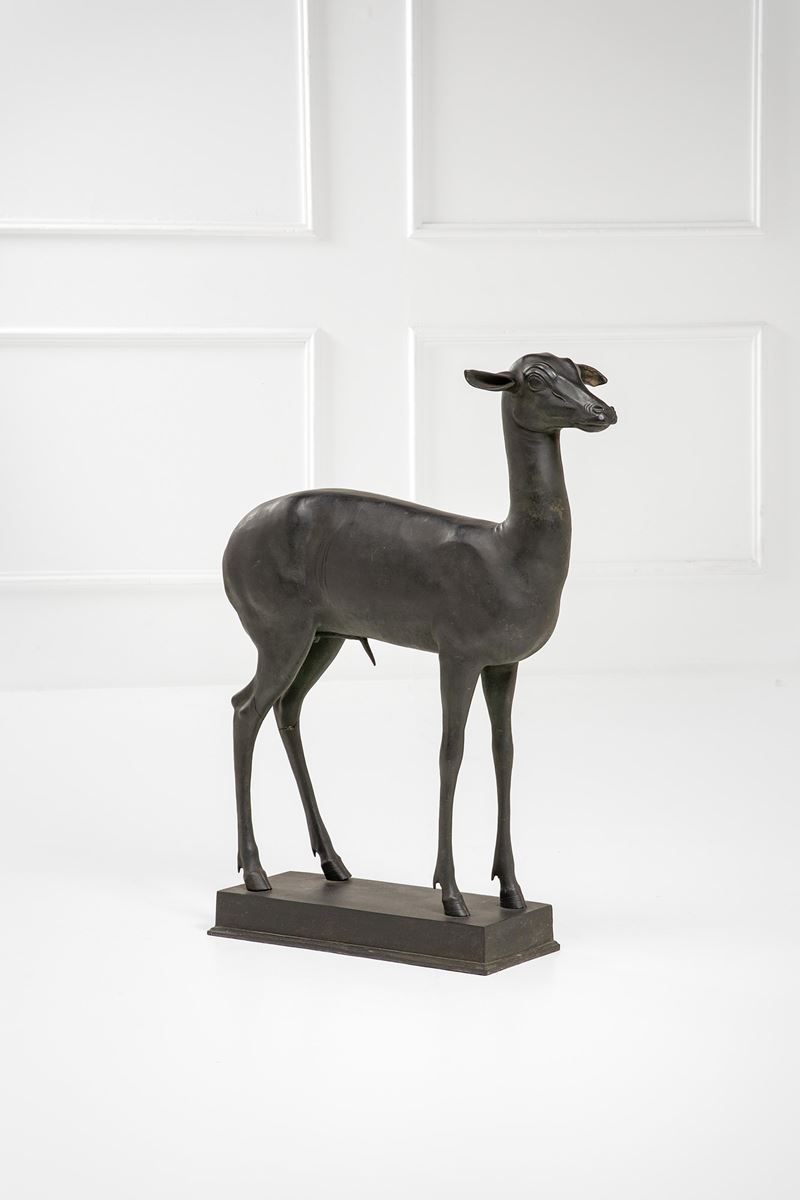 Scultura di cerbiatto