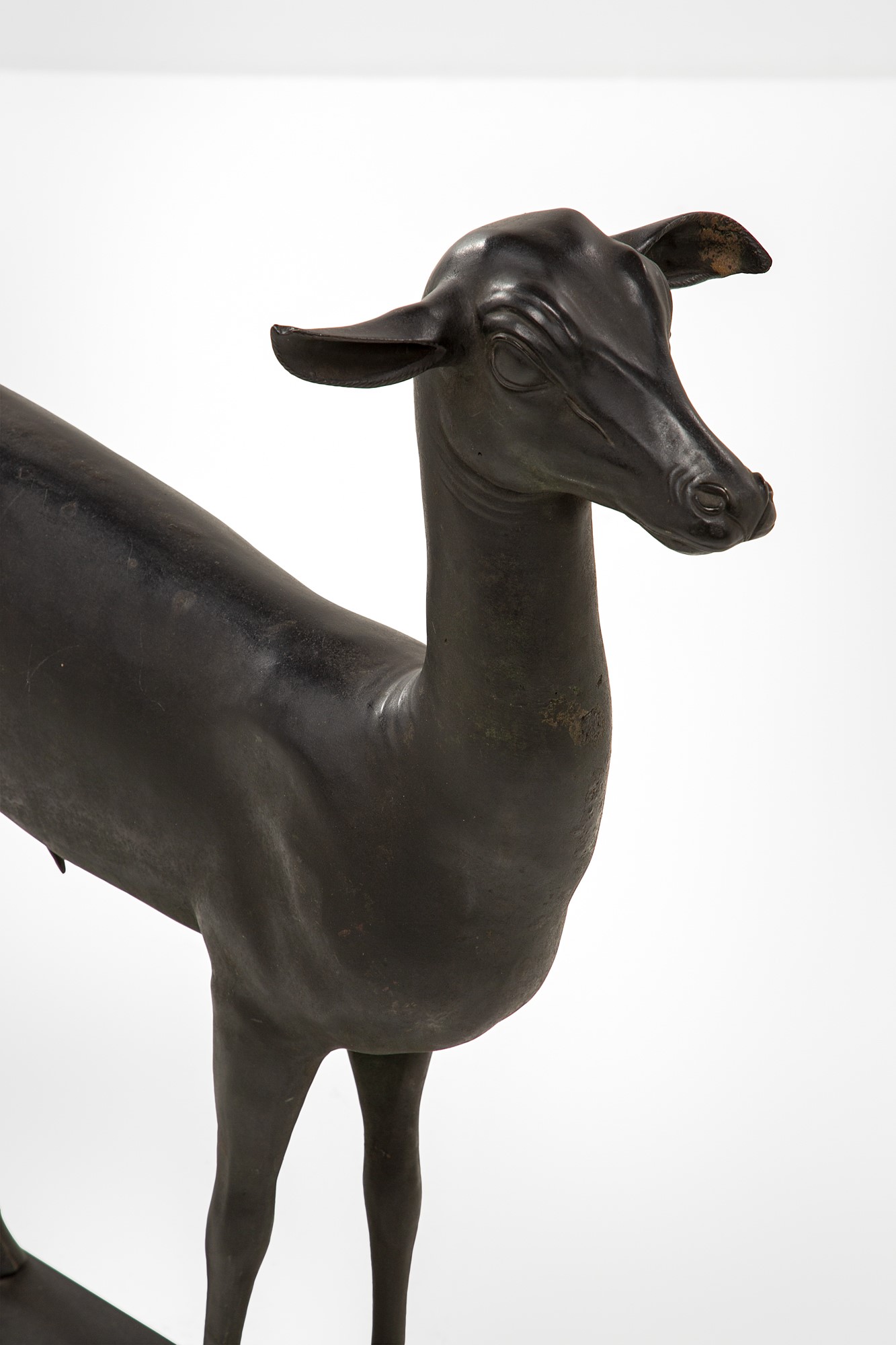 Scultura di cerbiatto