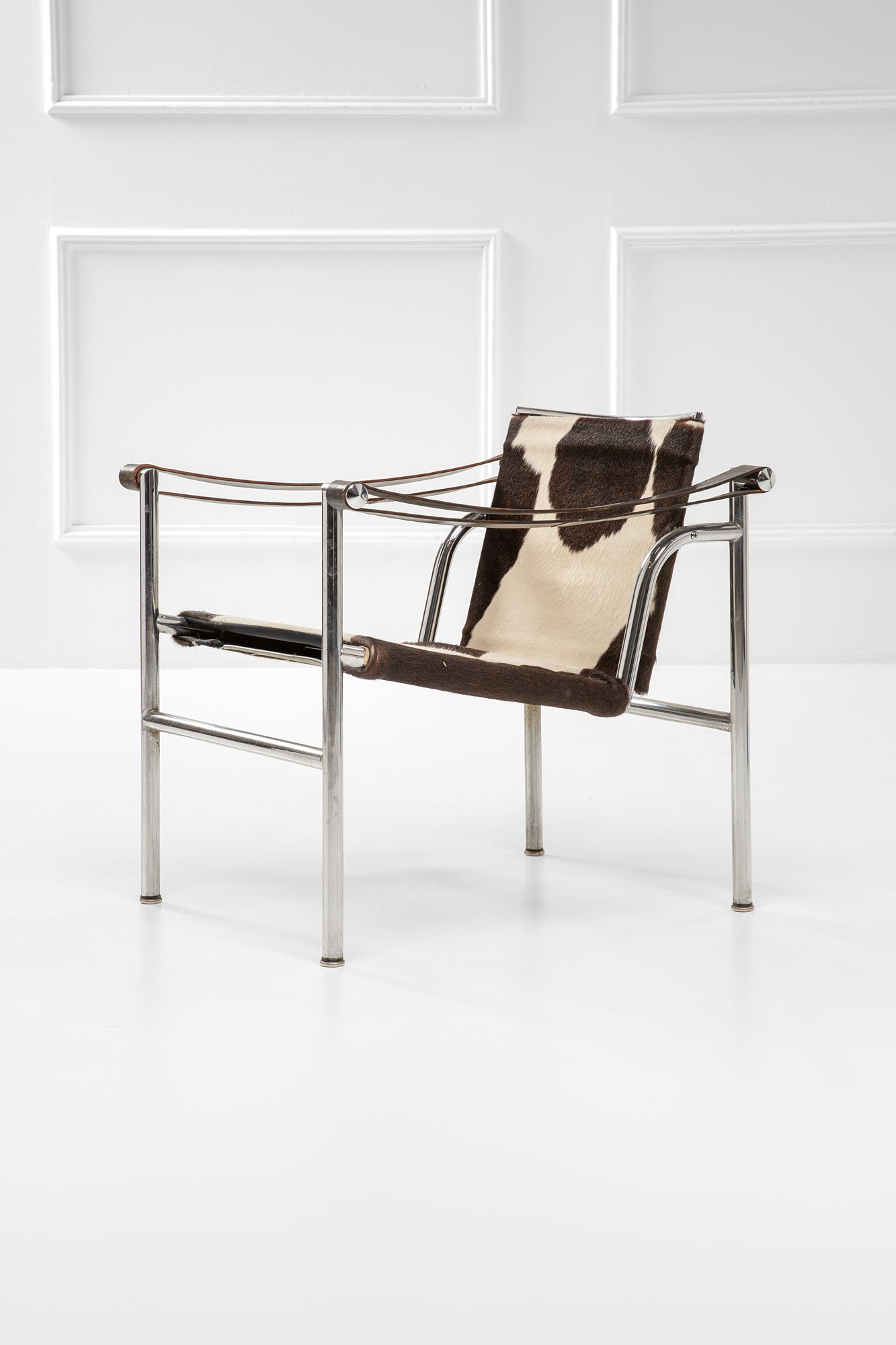 Le Corbusier - Due Poltrone Basculanti Mod. Lc1