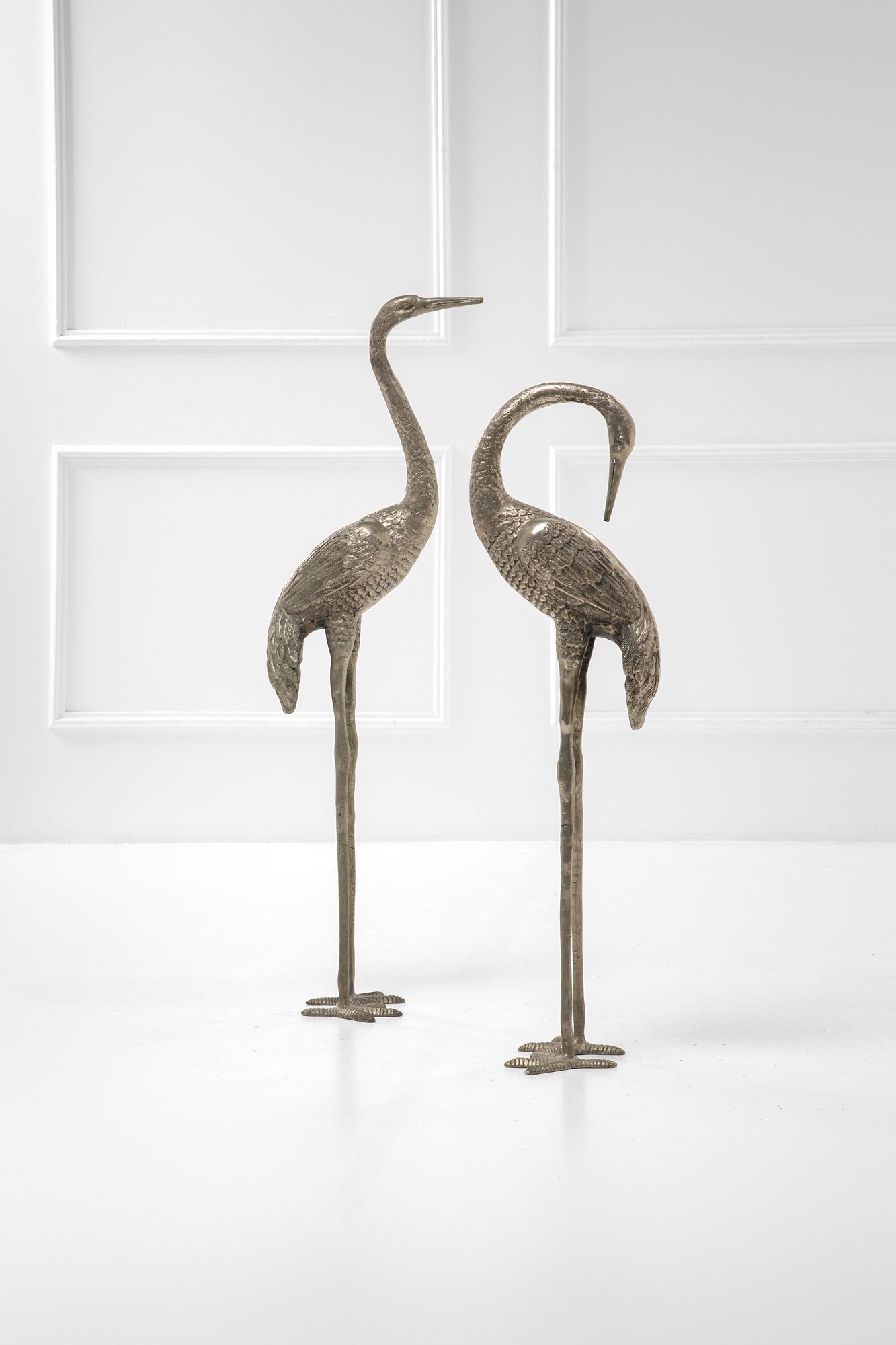 Due sculture a forma di aironi