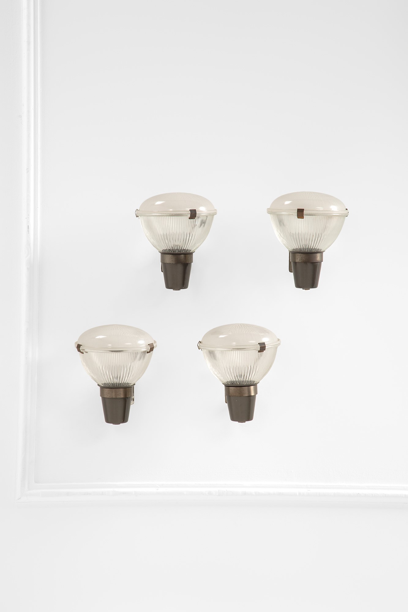 Quattro lampade da parete mod. Lp 5