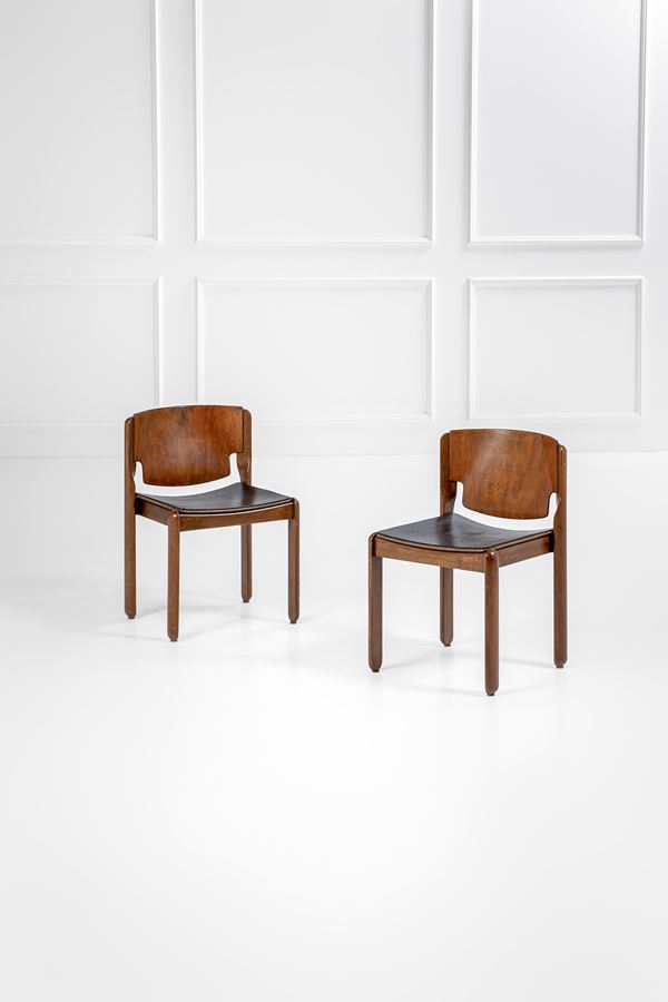 Vico Magistretti - Due sedie sovrapponibili mod. 122