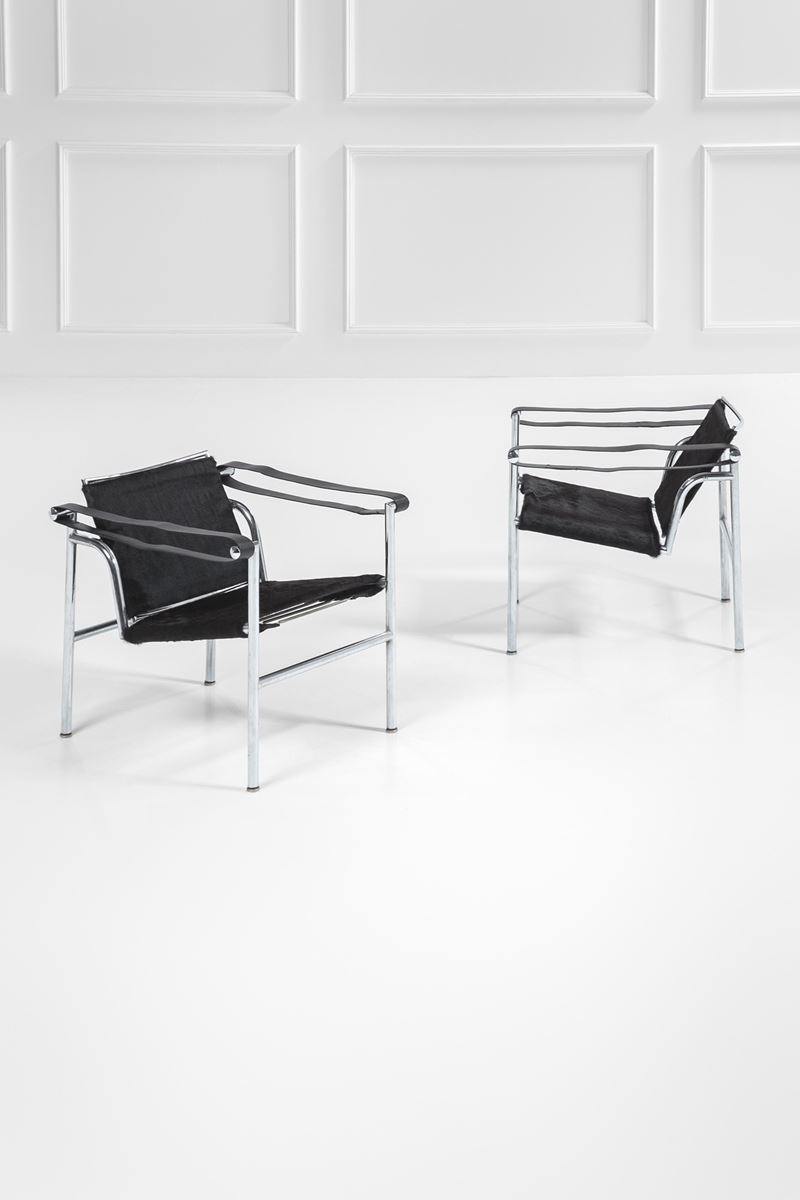 Le Corbusier - Due poltrone basculanti mod. LC1, acciaio cromato e cavallino